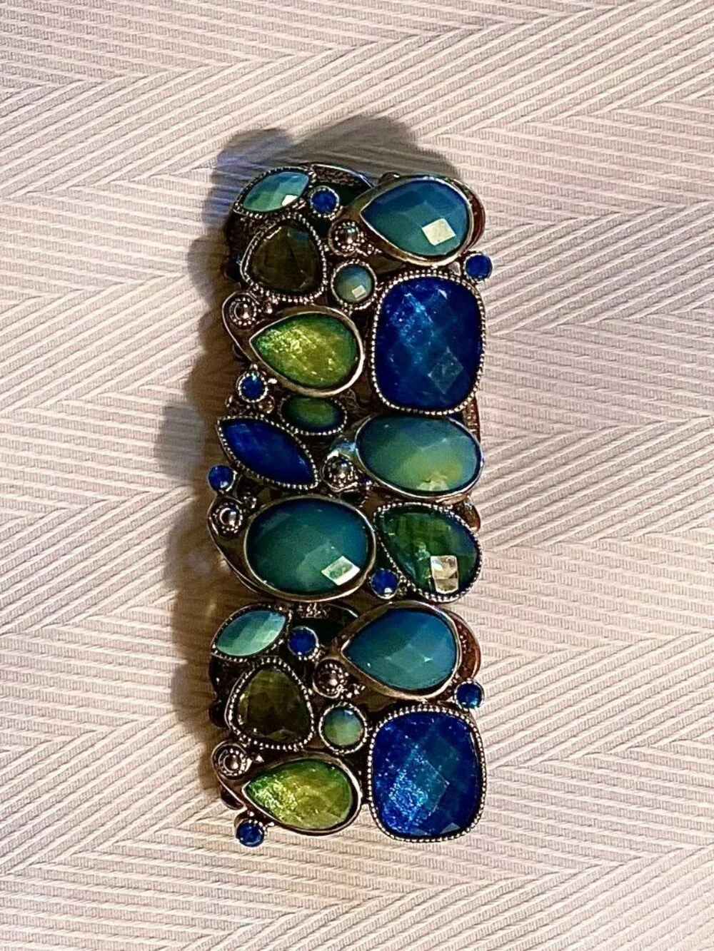 Stretchable Rhinestone Bracelet in individual settings